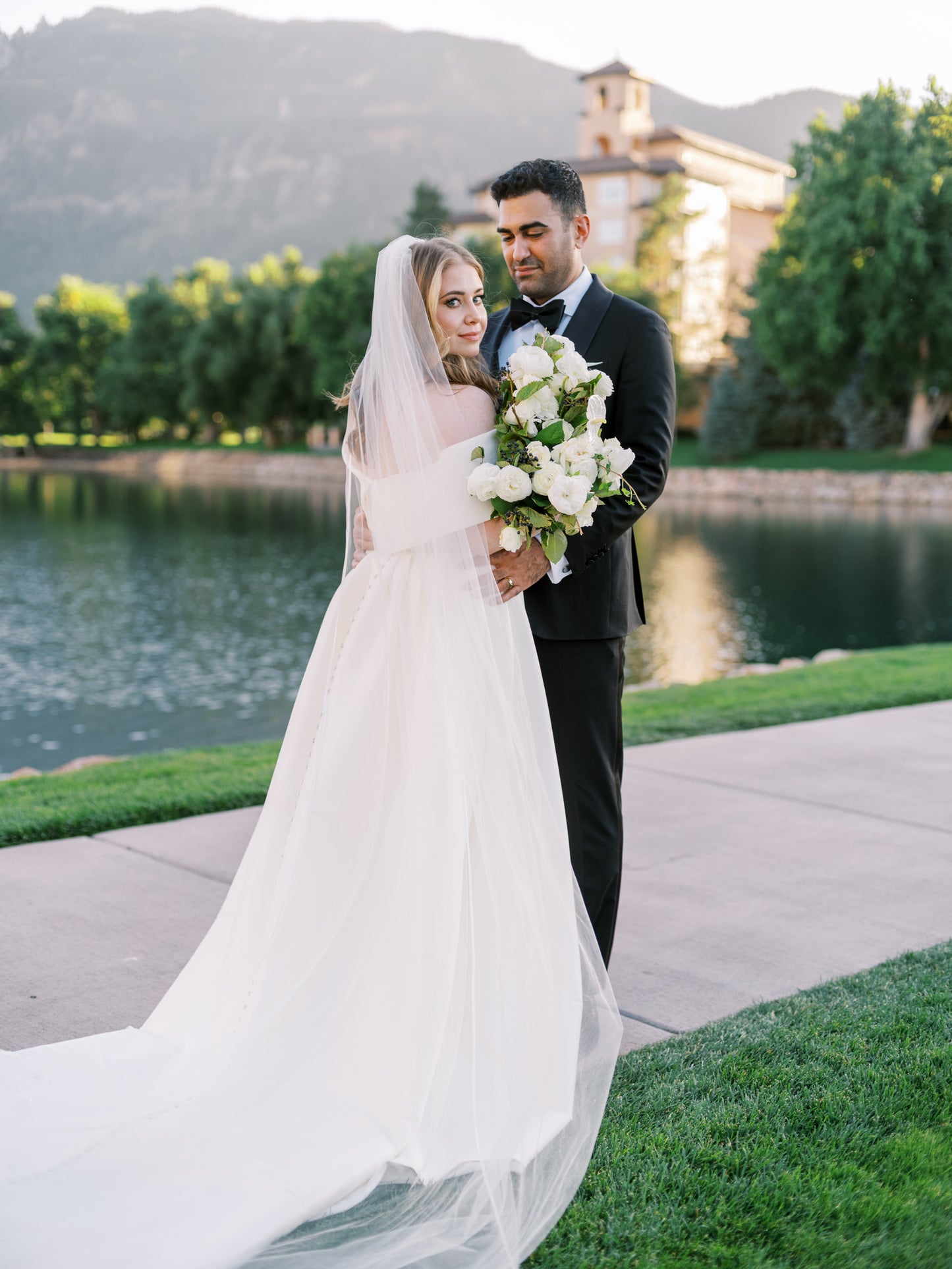 Large Weddings (Flowers for 120-160 Guests)